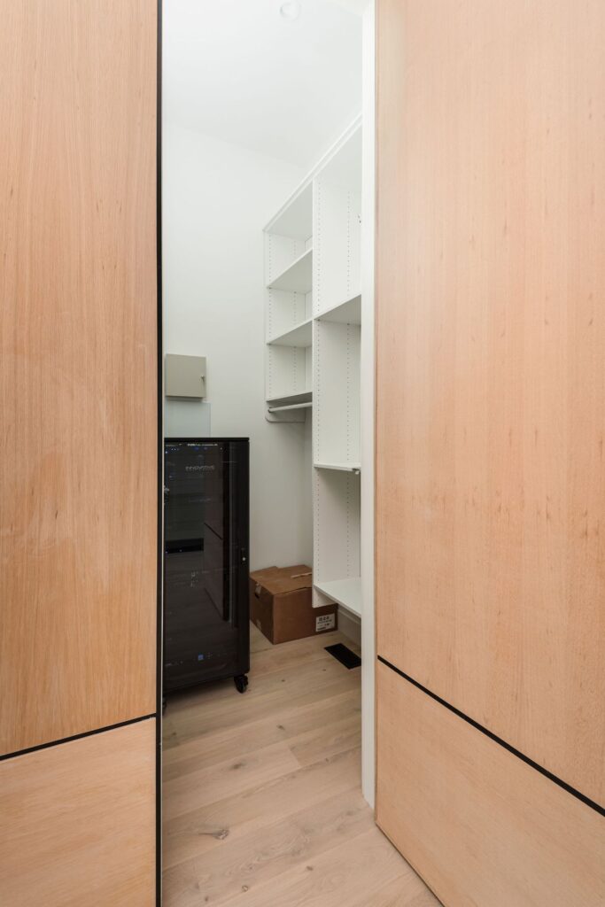 Charleston Smart Home Rack